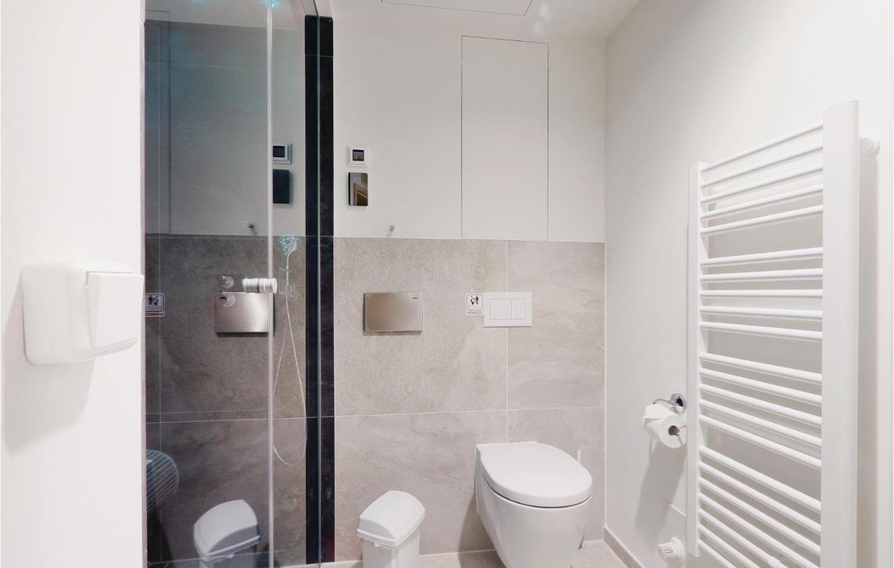 Gorgeous Apartment In Luebeck Travemuende With Wifi Extérieur photo