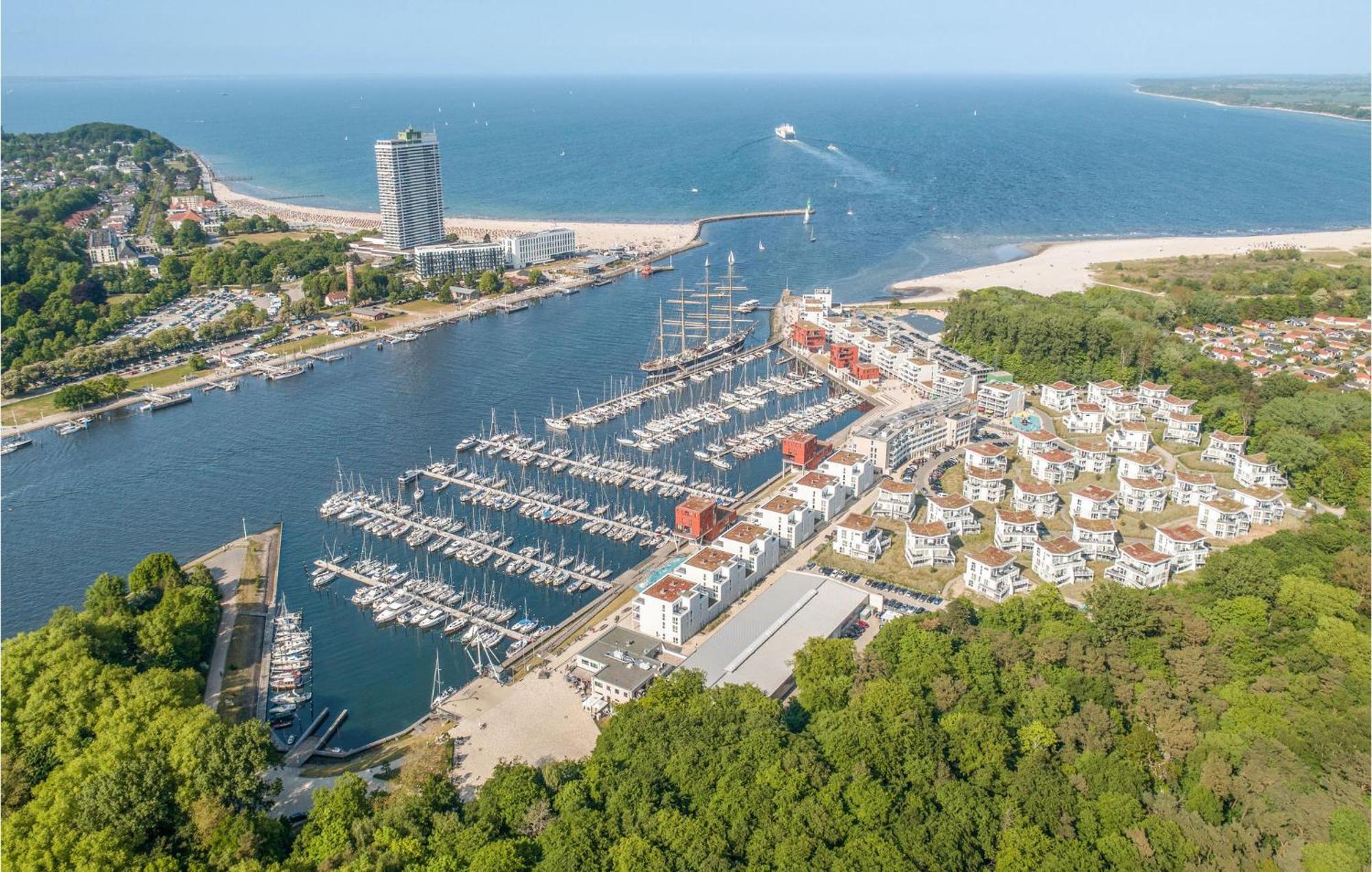 Gorgeous Apartment In Luebeck Travemuende With Wifi Extérieur photo
